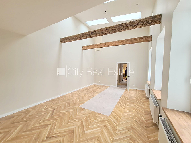 Zeme īpašumā, pagalma ēka, fasādes māja, renovēta māja, slēgts pagalms, ieeja no pagalma, Rīga - foto 4