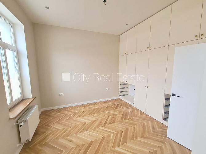 Zeme īpašumā, pagalma ēka, fasādes māja, renovēta māja, slēgts pagalms, ieeja no pagalma, Rīga - foto 6