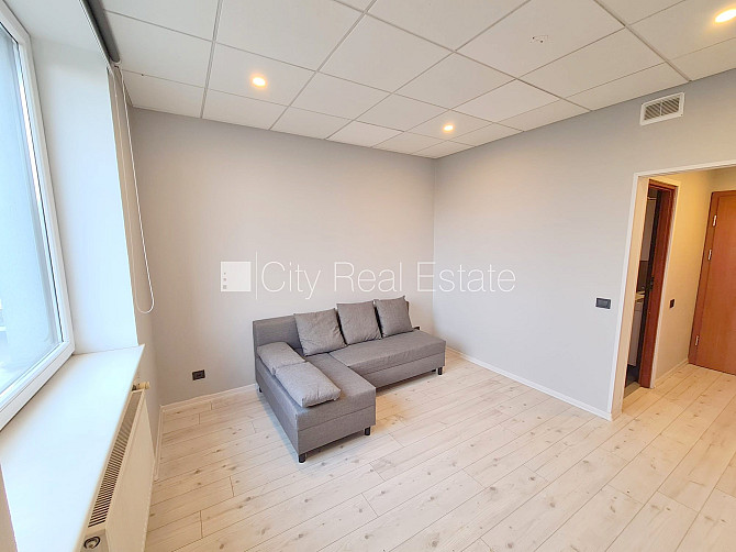 Jaunceltne, fasādes māja, slēgts pagalms, ieeja no ielas, ir lifts, kāpņu telpa pēc Rīga - foto 3