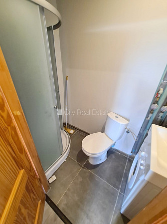 Pagalma ēka, renovēta māja, slēgts pagalms, ieeja no ielas un pagalma, kāpņu telpa pēc Rīga - foto 9