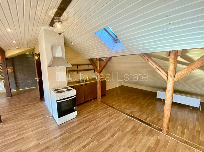 Здание во дворе, реновированный дом, закрытый двор, вход со двора, мансарда, Рига - изображение 1