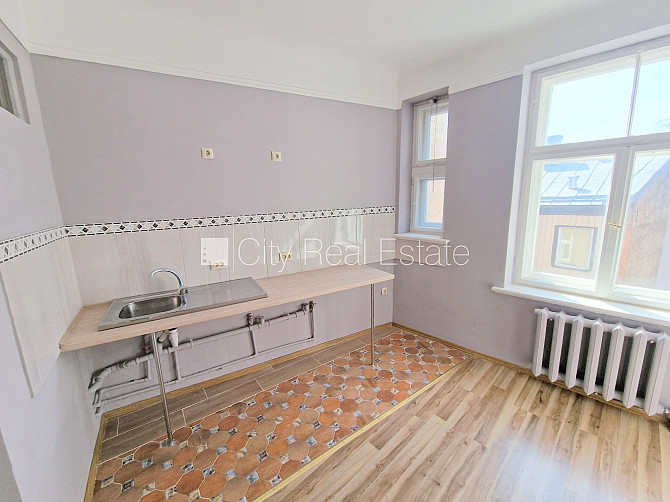 Fasādes māja, renovēta māja, slēgts pagalms, ieeja no ielas, kāpņu telpa pēc kosmētiskā Rīga - foto 12