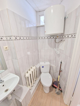 Fasādes māja, renovēta māja, slēgts pagalms, ieeja no ielas, kāpņu telpa pēc kosmētiskā Rīga - foto 19