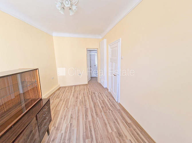 Fasādes māja, renovēta māja, slēgts pagalms, ieeja no ielas, kāpņu telpa pēc kosmētiskā Rīga - foto 8