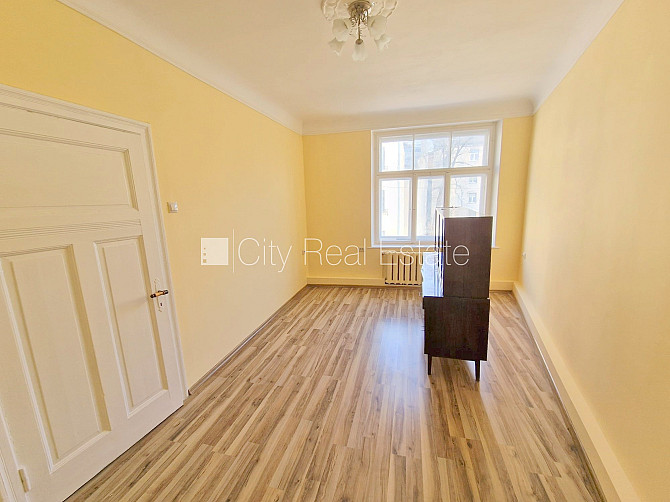 Fasādes māja, renovēta māja, slēgts pagalms, ieeja no ielas, kāpņu telpa pēc kosmētiskā Rīga - foto 6