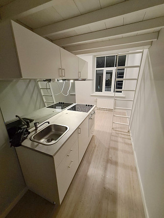 Фасадный дом, реновированный дом, закрытый двор, вход с улицы, лестничная клетка Рига - изображение 2