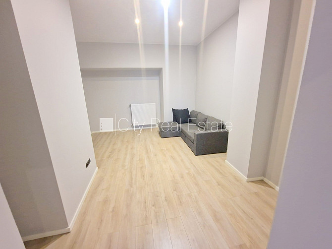 Fasādes māja, renovēta māja, slēgts pagalms, ieeja no ielas, logi vērsti uz ielas pusi, Rīga - foto 9