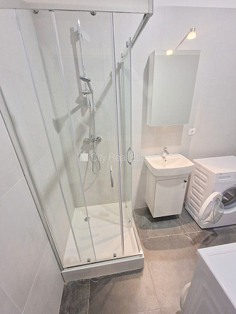 Fasādes māja, renovēta māja, slēgts pagalms, ieeja no ielas, logi vērsti uz ielas pusi, Rīga - foto 14