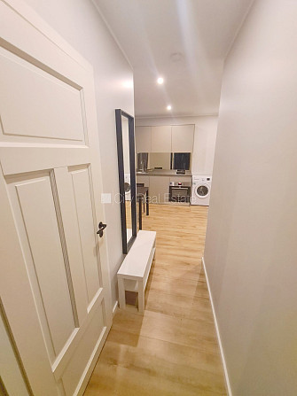 Pagalma ēka, renovēta māja, slēgts pagalms, ieeja no ielas un pagalma, kāpņu telpa pēc Rīga - foto 16