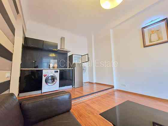 Проект - Aleksandra Čaka 33 (Александра Чака 33), здание во дворе, закрытый двор, вход со Рига