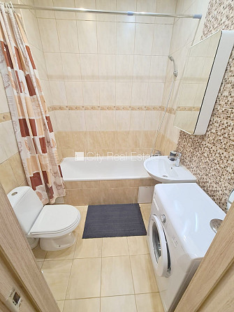 Здание во дворе, реновированный дом, закрытый двор, возможность аренды парковки, Рига - изображение 11