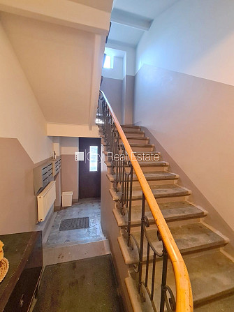 Здание во дворе, реновированный дом, закрытый двор, возможность аренды парковки, Рига - изображение 14