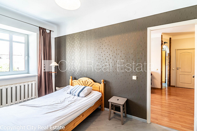 Фасадный дом, реновированный дом, закрытый двор, вход с улицы, лестничная клетка Рига - изображение 11