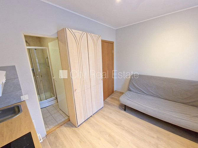 Фасадный дом, реновированный дом, закрытый двор, вход со двора, лестничная клетка Рига - изображение 6