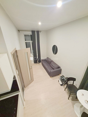 Здание во дворе, реновированный дом, закрытый двор, вход с улицы и со двора, Рига - изображение 11