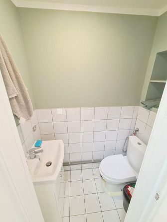 Земля в собственности, фасадный дом, реновированный дом, вход с улицы, окна Рига - изображение 18