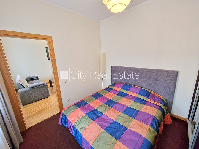 Fasādes māja, ieeja no ielas, ir lifts, guļamistabu skaits 1 gab., augstie griesti, gāzes Rīga - foto 10