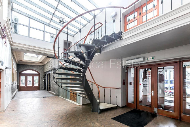 Земля в собственности, фасадный дом, реновированный дом, заменены инженерные Рига - изображение 13