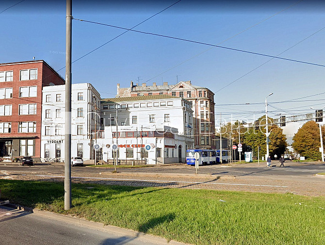 Земля в собственности, фасадный дом, реновированный дом, заменены инженерные Рига - изображение 2