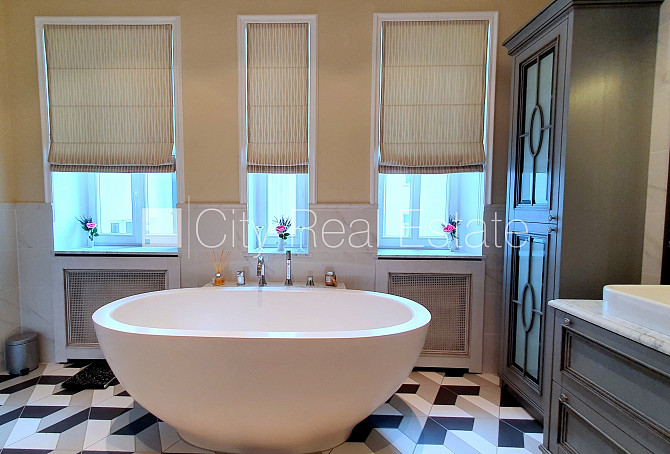 Zeme īpašumā, fasādes māja, renovēta māja, nomainītas inženierkomunikācijas, mainīts Rīga - foto 20