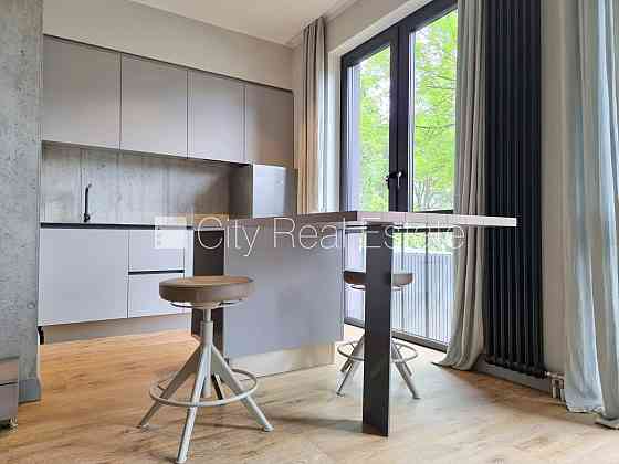 Новостройка, закрытый двор, охраняемый двор, объект охраняет физическая охрана, Rīga