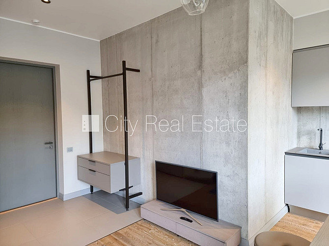 Jaunceltne, slēgts pagalms, apsargāts pagalms, objektu apsargā fiziskā apsardze, ieeja no Rīga - foto 7