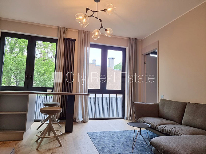 Jaunceltne, slēgts pagalms, apsargāts pagalms, objektu apsargā fiziskā apsardze, ieeja no Rīga - foto 1