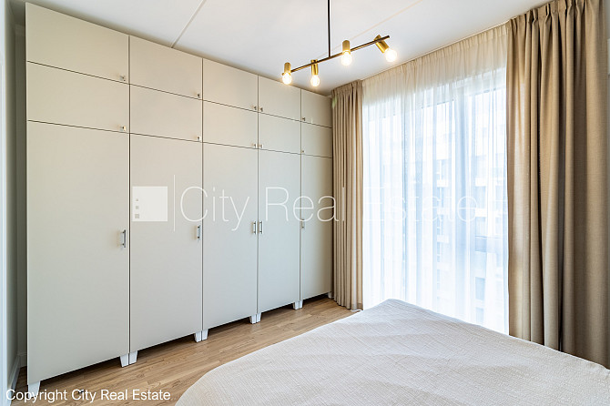 Jaunceltne, energo efektīva māja, labiekārtota apzaļumota teritorija, pagalmā bērnu spēļu Rīga - foto 8