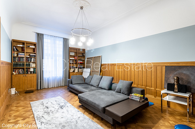 Fasādes māja, renovēta māja, slēgts pagalms, vieta automašīnai, ieeja no ielas un pagalma, Rīga - foto 5