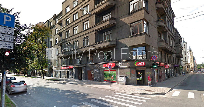 Zeme īpašumā, fasādes māja, ķieģeļu mūra sienas, slēgts pagalms, teritorijas iebrauktuves Rīga - foto 19