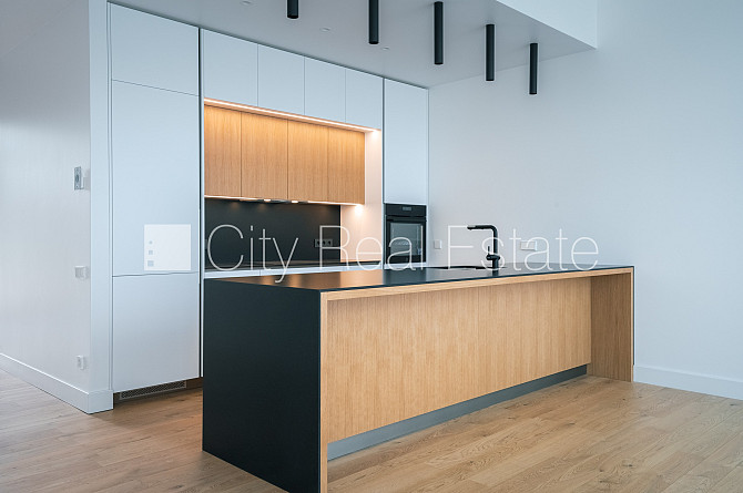 Рядный дом, новостройка, благоустроенная озеленённая территория, въездные Рига - изображение 12