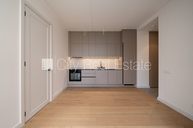 Рядный дом, благоустроенная озеленённая территория, закрытая территория, место Рига - изображение 9