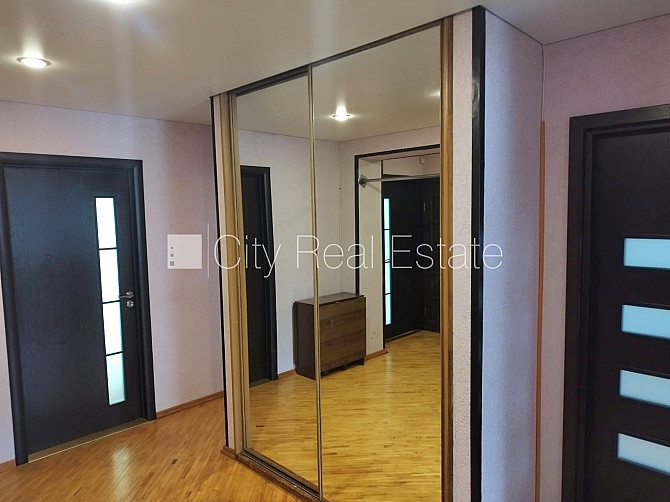 Реновированный дом, благоустроенный озеленённый двор, места для нескольких Рижский район - изображение 14