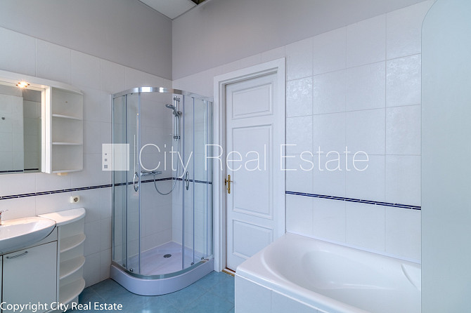 Fasādes māja, renovēta māja, ķieģeļu mūra sienas, fasāde ar dekoratīvo apmetumu, Rīga - foto 15