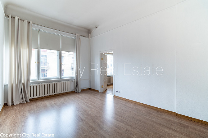 Fasādes māja, renovēta māja, ķieģeļu mūra sienas, fasāde ar dekoratīvo apmetumu, Rīga - foto 3