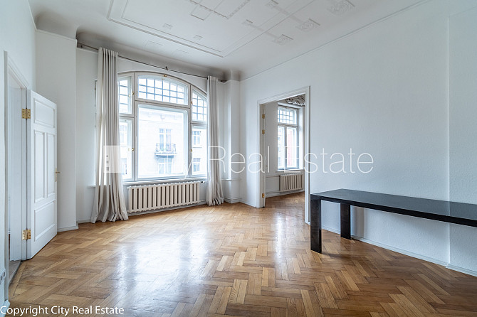 Fasādes māja, renovēta māja, ķieģeļu mūra sienas, fasāde ar dekoratīvo apmetumu, Rīga - foto 1