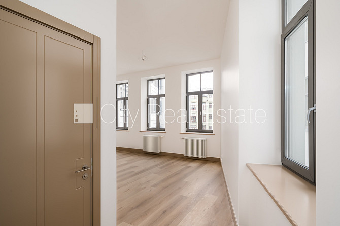 Projekts - Place 4, fasādes māja, renovēta māja, ir lifts, kāpņu telpa pēc kapitālā Rīga - foto 7