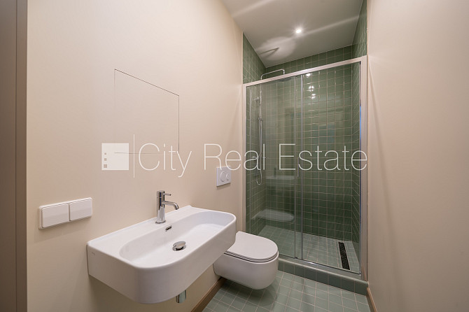 Projekts - Place 4, fasādes māja, renovēta māja, ir lifts, kāpņu telpa pēc kapitālā Rīga - foto 9