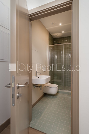 Projekts - Place 4, fasādes māja, renovēta māja, ir lifts, kāpņu telpa pēc kapitālā Rīga - foto 8