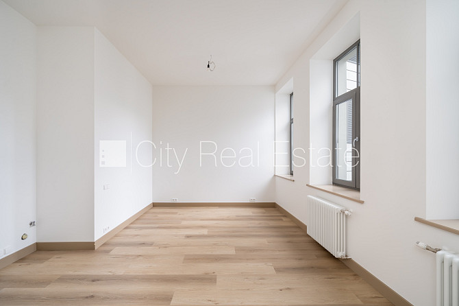 Projekts - Place 4, fasādes māja, renovēta māja, ir lifts, kāpņu telpa pēc kapitālā Rīga - foto 2