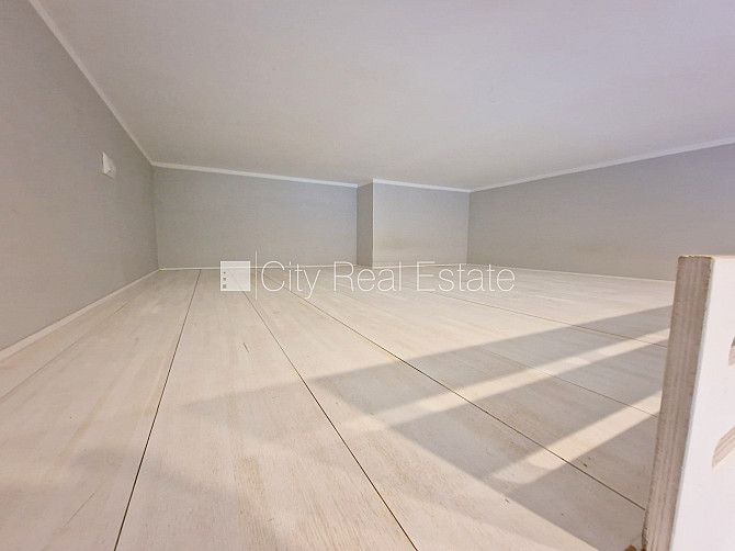 Фасадный дом, реновированный дом, закрытый двор, вход с улицы, лестничная клетка Рига - изображение 16