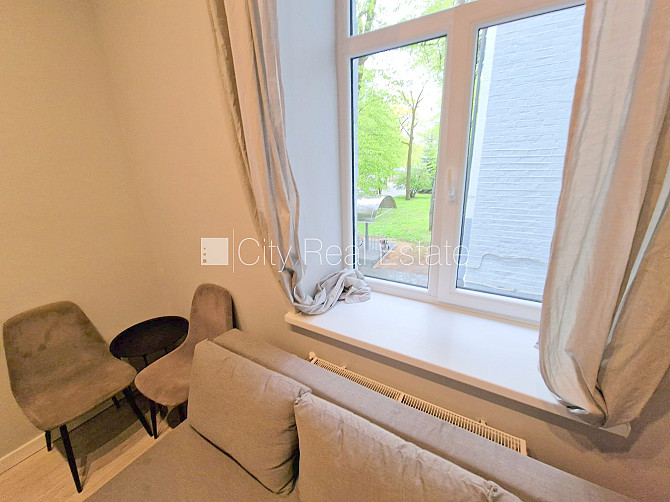 Фасадный дом, реновированный дом, закрытый двор, вход с улицы, лестничная клетка Рига - изображение 8