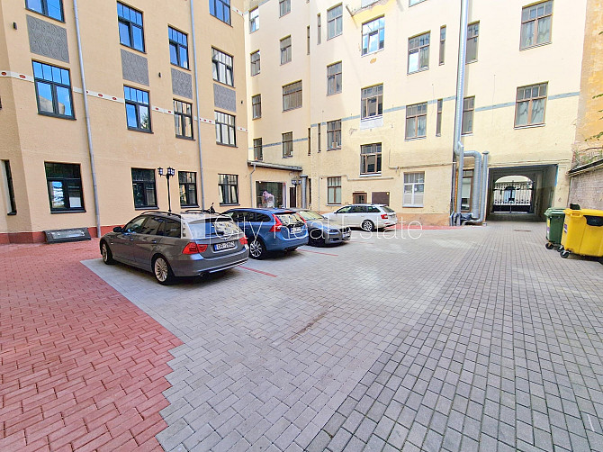 Pagalma ēka, renovēta māja, slēgts pagalms, apsargāts pagalms, ieeja no ielas un pagalma, Rīga - foto 17