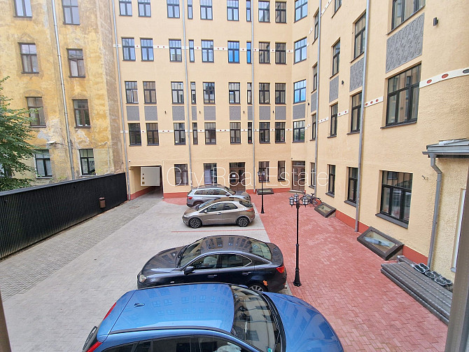 Pagalma ēka, renovēta māja, slēgts pagalms, apsargāts pagalms, ieeja no ielas un pagalma, Rīga - foto 18