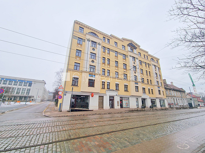 Здание во дворе, реновированный дом, благоустроенный озеленённый двор, вход с Рига - изображение 19