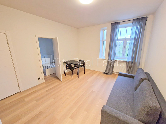 Projekts - Matīsa 38, pagalma ēka, renovēta māja, labiekārtots apzaļumots pagalms, ieeja no Rīga - foto 9