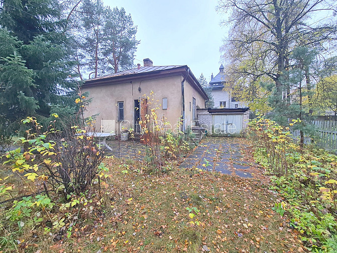 Земля в собственности, частный дом, металическое покрытие крыши, благоустроенная Юрмала - изображение 16