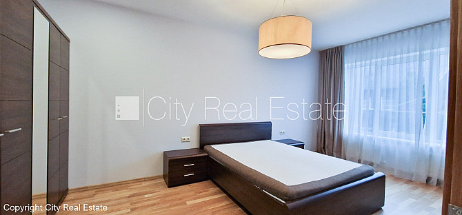 Рядный дом, благоустроенная озеленённая территория, подъездная дорога покрыта Юрмала - изображение 12