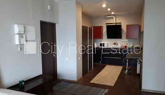 Земля в собственности, новостройка, лифт, лестничная клетка после капитального Rīga