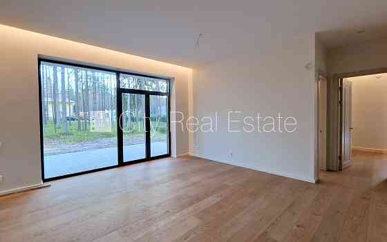 Земля в собственности, новостройка, количество квартир в здании 5 шт., Юрмала